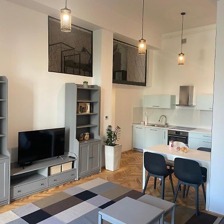 Casa Park Premium Free Parking Apartment Maribor Bagian luar foto